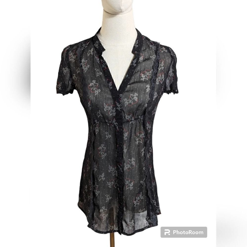 Kirra Los Angeles 90s Y2K Vintage Sheer Top